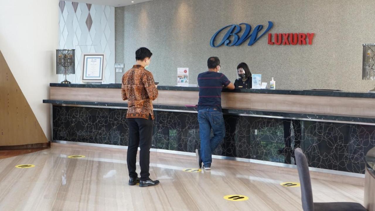 BW Luxury Hotel Jambi Exterior foto