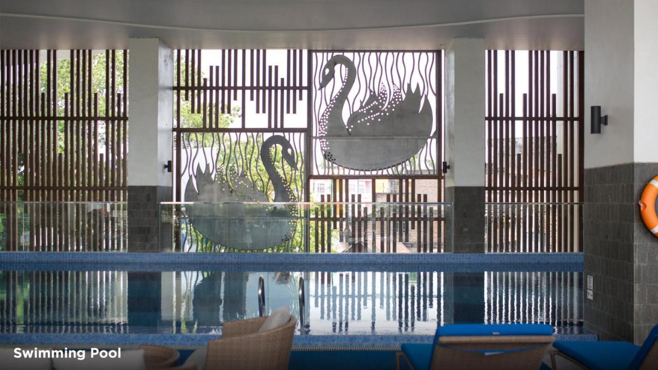 BW Luxury Hotel Jambi Exterior foto