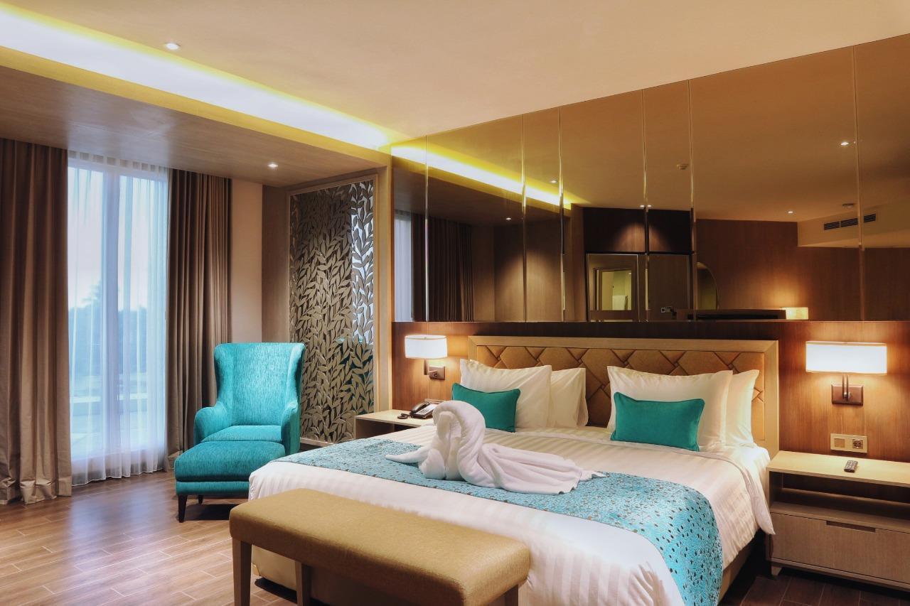 BW Luxury Hotel Jambi Exterior foto