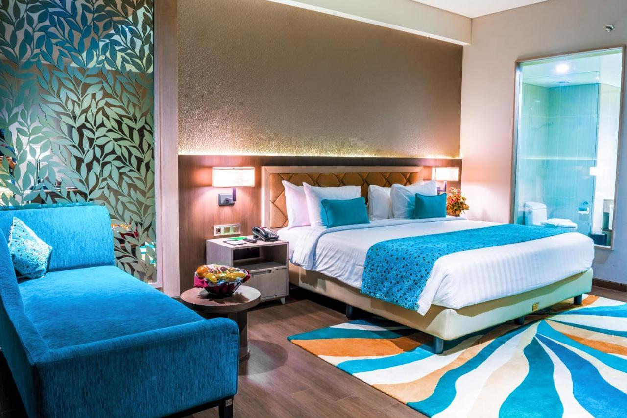 BW Luxury Hotel Jambi Exterior foto