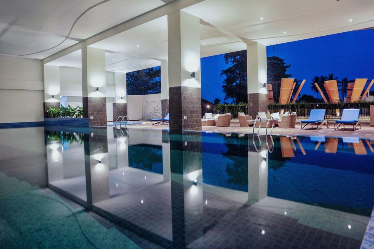 BW Luxury Hotel Jambi Exterior foto